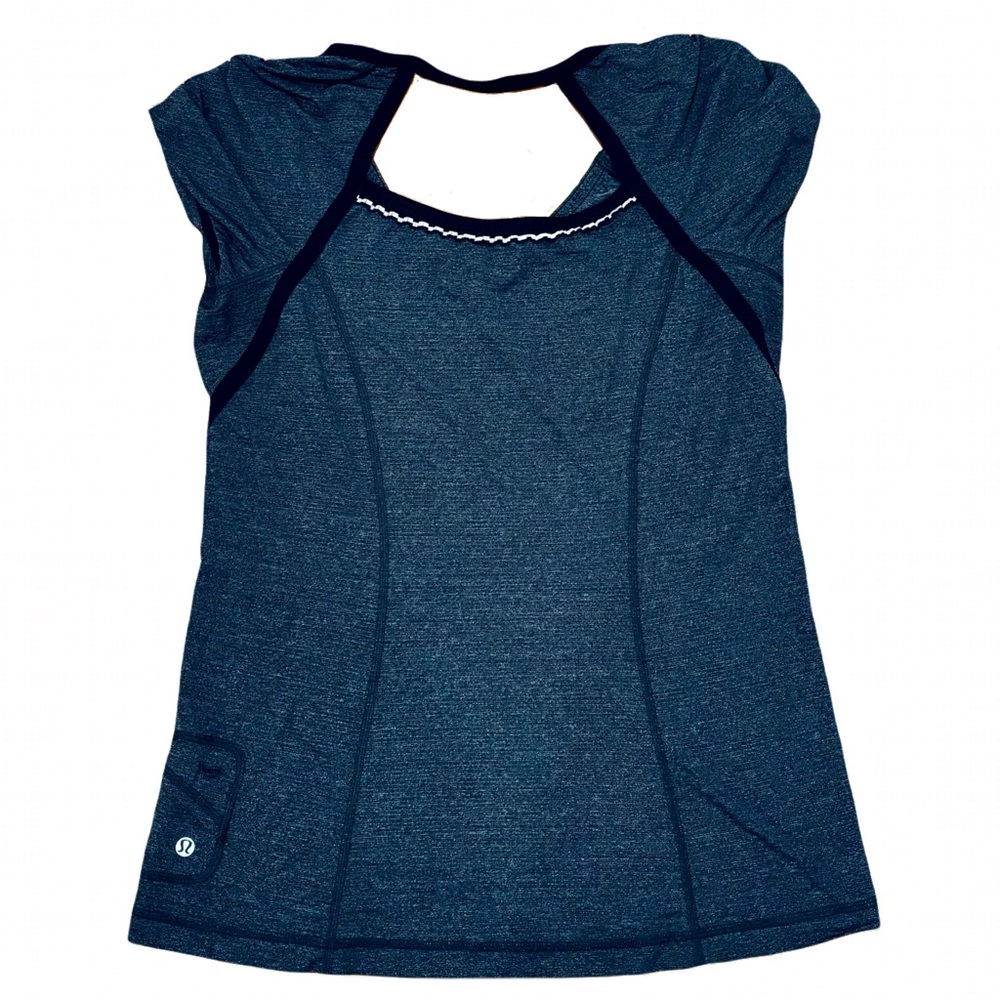 Women’s LuLuLemon Athleta Size Medium Shirt